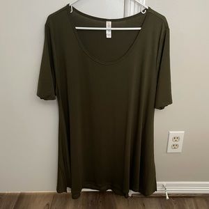 XL solid olive green lularoe perfect tee